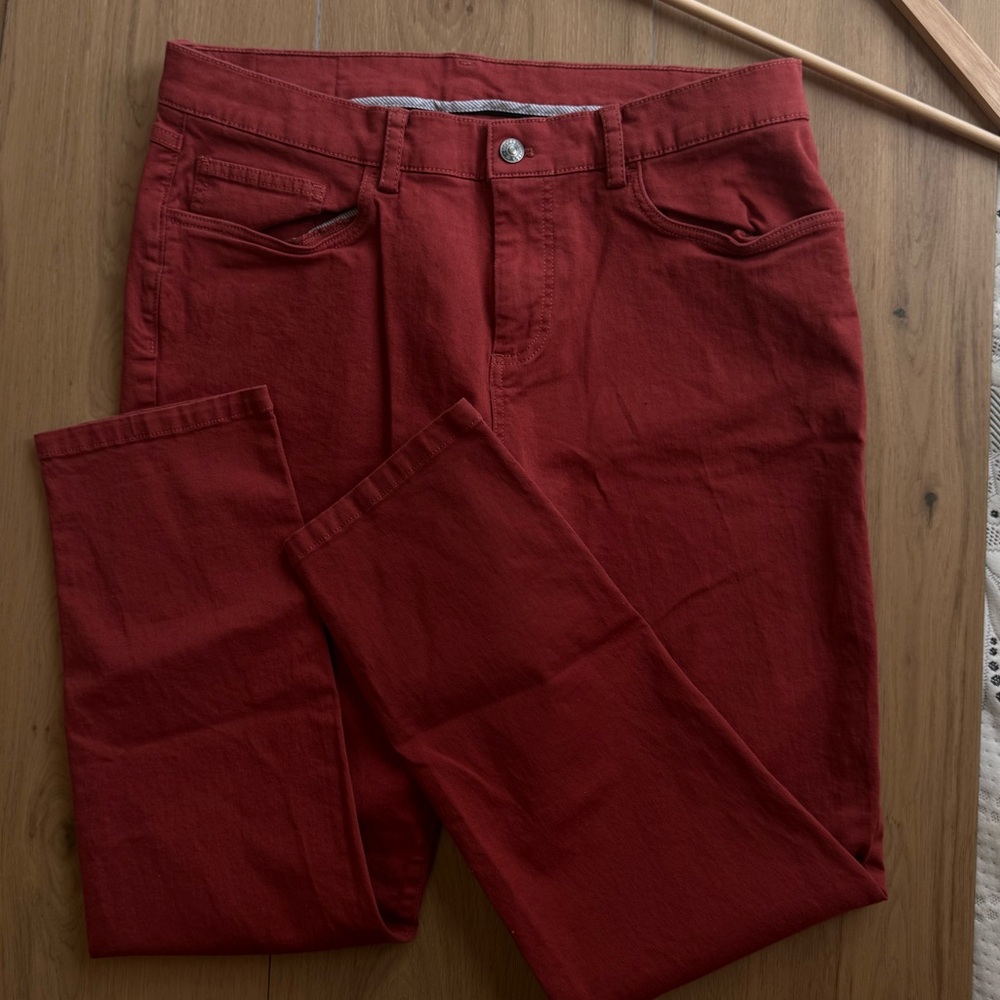 Brooks Brothers Slim Men's Jeans in Brick Red